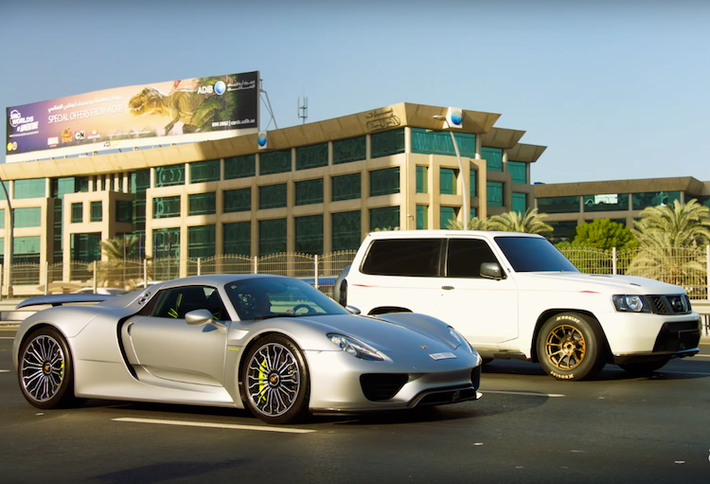 Nếu so với mức giá khoảng hơn 1 triệu USD cho một chiếc 918 Spyder "second-hand", có thể nói mức giá này vẫn khá "hời". Với công suất lớn gấp đôi đo được ở bánh xe, không khó hiểu khi chiếc Nissan Patrol này có thể hoàn toàn "đánh bại" Porsche 918 Spyder trên màn ảnh nhỏ.