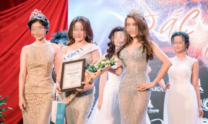 Với chân dài là những người mẫu xe, quảng cáo hay người mẫu nghiệp dư, giá đi khách là 500 – 1.000 USD/người/lượt. Còn chân dài là hoa khôi trong các cuộc thi sắc đẹp, diễn viên điện ảnh có chút tiếng tăm, nhóm của Ngọc, Tiền, Huyền gửi hình trước cho khách lựa chọn, giá 'vui vẻ' từ 700 – 2.500 USD/người/lượt.