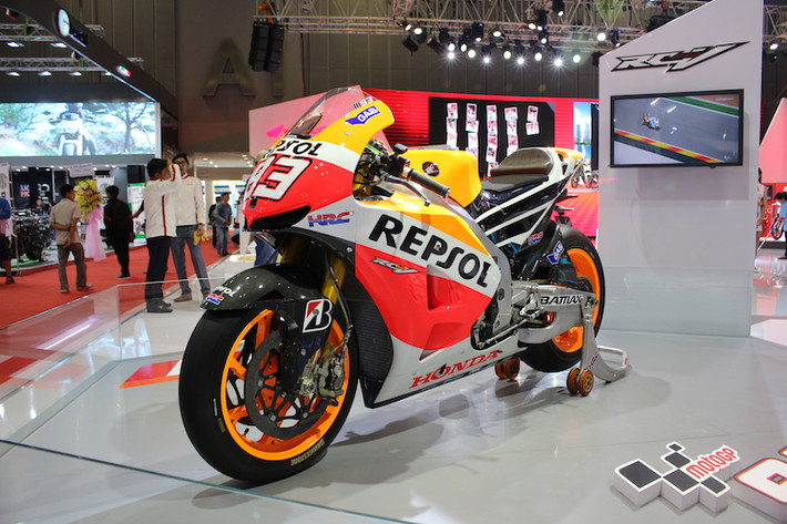Mẫu siêu môtô đua Honda RC213V chính thức bắt đầu tham gia các cuộc đua tại giải MotoGP kể từ mùa giải 2012 tới nay. Chữ "RC" trong tên gọi của chiếc xe ám chỉ nó là một mẫu xe đua 4 kỳ, số 213 mang ý nghĩa là mẫu xe MotoGP thứ 3 của Honda trong Thế kỷ 21 và chữ V tượng trưng cho cách bố trí xi-lanh của động cơ.