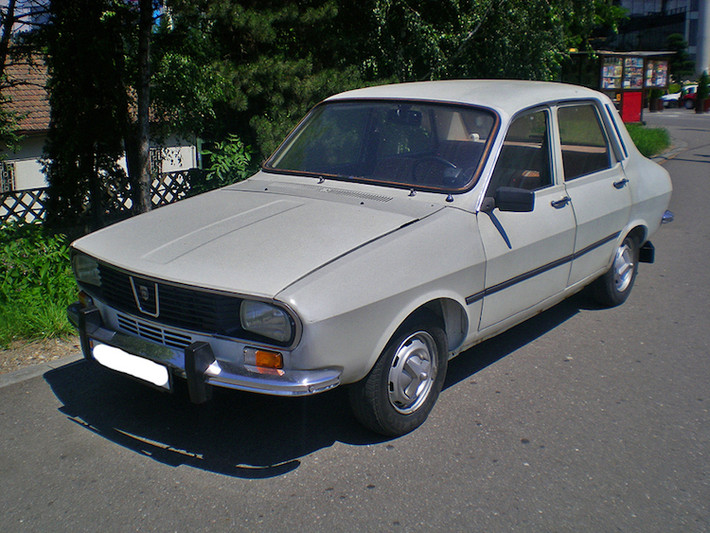 Từ năm 1969 tới năm 2004, nhà sản xuất Rumani Dacia đã sản xuất chiếc xe gia đình Dacia 1300 dưới mọi kiểu thân xe, từ sedan 4 cửa, wagon 5 cửa tới pickup 4 cửa và coupe. Dựa trên chiếc Renault 12 của Pháp, nhưng Dacia 1300 sử dụng các vật liệu rẻ tiền và dây chuyền lạc hậu để giảm giá thành. Sau này khi Renault mua lại Dacia, hãng xe pháp đã khước từ đề nghị "hiện đại hóa" 1300 và thay thế nó bằng chiếc Logan.