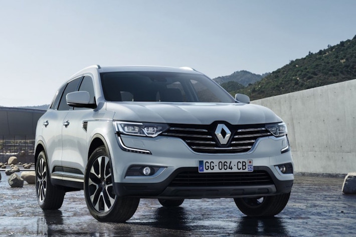Ngay sau khi hình ảnh chính thức đầu tiên của mẫu crossover hạng trung Renault Koleos mới đã lộ diện hoàn toàn, một người dùng mạng xã hội ở Trung Quốc đã ngay lập tức tải hàng loạt những bức hình chụp ngoại thất 2 phiên bản của mẫu xe mới này lên.