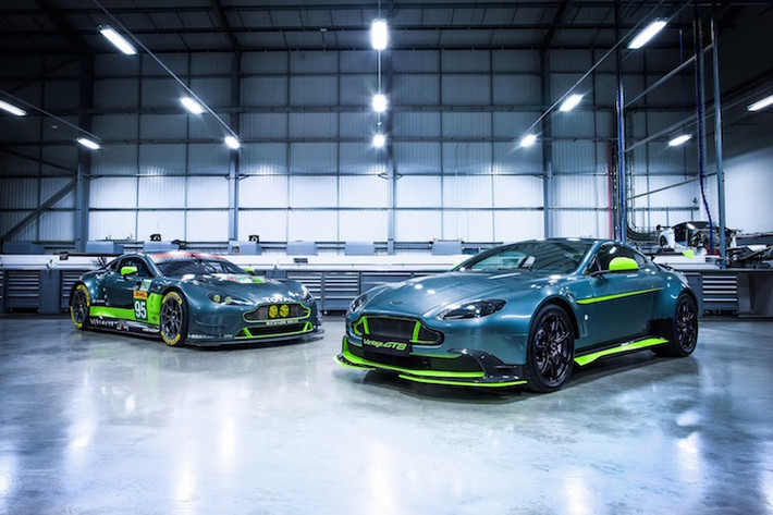 Theo Aston Martin, cảm hứng để hãng tạo ra chiếc A ston Martin Vantage GT8 được lấy trực tiếp từ chiếc xe đua V8 Vantage GTE tại thể thức đua GTE thuộc giải đua đường trường WEC (World Endurance Championship) của Liên đoàn đua ôtô Thế giới FIA.