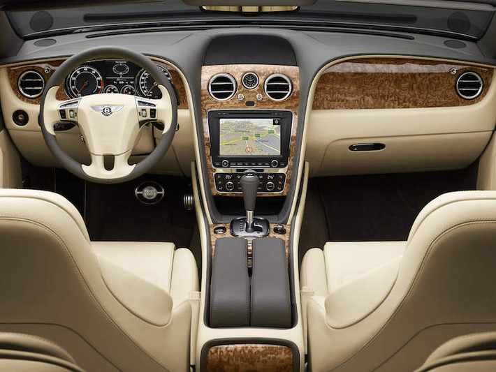 Gói nâng cấp này có thể được trang bị cho tất cả các dòng Bentley hiện tại đang bán ở Việt Nam như Continental, Flying Spur, Mulsanne và thậm chí là cả chiếc SUV Bentayga đang chuẩn bị có mặt.