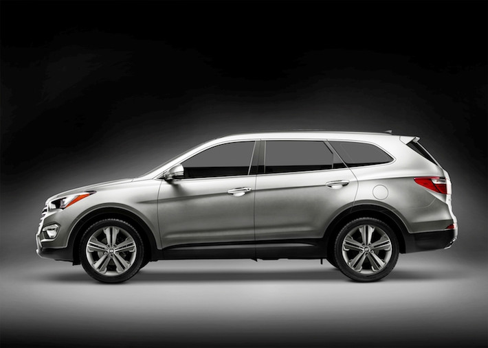 Vào khoảng từ năm 2017-2018, mẫu xe SUV đầu tiên của Genesis sẽ được ra mắt và nằm ở phân khúc SUV hạng sang cỡ trung - nơi có những đối thủ như Mercedes GLE hay Audi Q7. Nhiều khả năng dòng xe mới này sẽ chia sẻ chung nền tảng chassis cùng Hyundai SantaFe.
