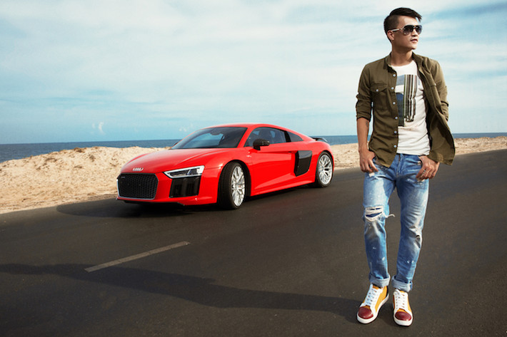 Từ ngày 9-12/6/2016, chiếc Audi R8 chính hãng thế hệ mới đầu tiên sẽ được chuyển ra Hà Nội để góp mặt tại triển lãm Audi Progressive được tổ chức tại sân vận động Quần Ngựa.