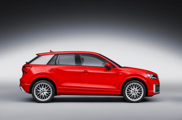 Một số thông tin chi tiết hơn về các dòng xe đã được ra mắt của Audi cũng được tiết lộ trong cuộc họp. Đầu tiên, mẫu crossover cỡ nhỏ Audi Q2 sẽ được trang bị sẵn kết nối internet nhờ có thẻ SIM riêng và gói cước không giới hạn dung lượng.