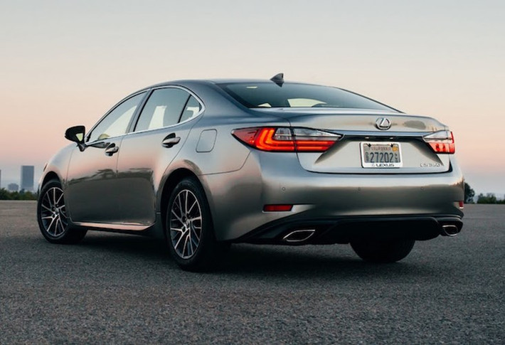 Việc triệu hồi và sửa chữa sẽ được tại hai đại lý chính thức của Lexus, bao gồm: Lexus Thăng Long và Lexus Trung tâm Sài Gòn kể từ ngày 12/5/2016. Các đại lý Lexus nêu trên sẽ tiến hành kiểm tra các xe nằm trong diện ảnh hưởng và trong trường hợp cần thiết sẽ thay thế bộ chấp hành phanh mới hoàn toàn miễn phí.
