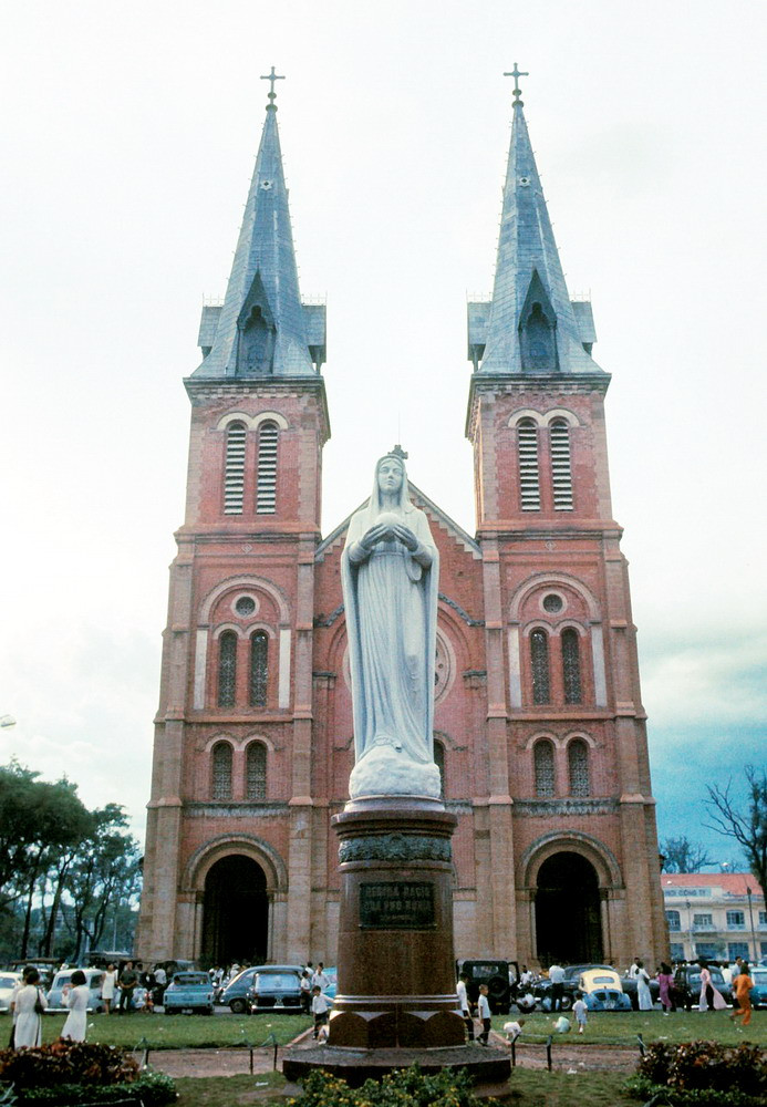 Nhà thờ Đức Bà.