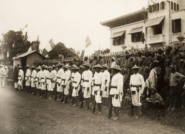 Khung cảnh tại một cuộc diễu hành ở Đà Lạt.