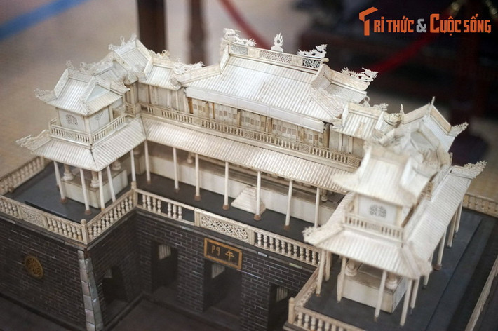 Bảo tàng có 18 không gian trưng bày, gồm 10 không gian trưng bày lịch sử theo thời gian, 6 không gian trưng bày chuyên đề trong nhà, 1 không gian trưng bày chuyên đề ngoài trời và 1 không gian trưng bày ngắn hạn, với các hiện vật trải dài qua hàng nghìn năm lịch sử.