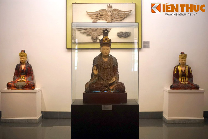 Được lưu giữ tại Bảo tàng Mỹ thuật Việt Nam, tượng Hoàng hậu Trịnh Thị Ngọc Trúc có niên đại từ thế kỷ 17, là một bảo vật quốc gia với những giá trị mỹ thuật đặc sắc của Việt Nam.