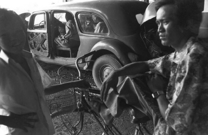 Một góc bến xe. Ảnh: Ferdinando Scianna/ Magnumphotos.com.