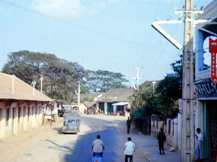 Một con đường ở thị xã Phan Rang. Ảnh: Michael's photos.
