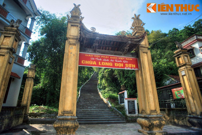 Toạ lạc trên đỉnh núi Long Đọi, thuộc địa phận huyện Duy Tiên, tỉnh Hà Nam, chùa Đọi Sơn là một địa danh tiêu biểu của Hà Nam, đã đi vào tiềm thức người dân nơi đây như một niềm tự hào về lịch sử văn hoá của mảnh đất quê hương.