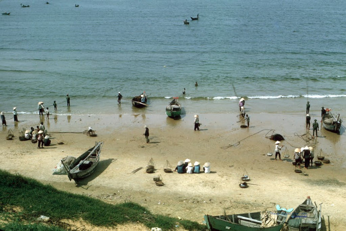 Một góc bến cá Khánh Phước.