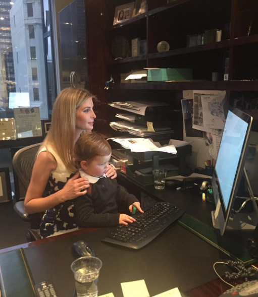 Chế độ ăn uống của Ivanka Trump rất cân đối, gồm toàn những thực phẩm tốt cho sức khỏe, giàu dưỡng chất và ít calo như canh rau. Cô thường xuyên ăn các thực phẩm hữu cơ. Vào bữa trưa và tối, cô thường chỉ ăn thịt nạc như thịt gà hoặc cá.