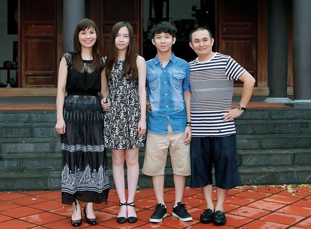 Là một trong những diễn viên hài có thu nhập cao nhất nhưng Xuân Hinh rất ít khi khoe cuộc sống riêng tư. Anh chỉ chia sẻ một số hình ảnh về căn nhà được xây dựng ở quê hương của anh - Bắc Ninh.