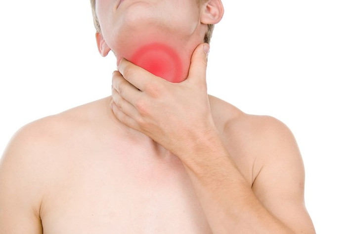Bệnh trào ngược dạ dày thực quản (GERD): GERD là một tình trạng trong đó các axit tiêu hóa có xu hướng chảy ngược trở lại thực quản của bạn; điều này dẫn đến tổn thương lớp thực quản. Bạn cảm thấy như một khối u trong cổ họng, nó thậm chí gây khó khăn trong việc nuốt và dẫn đến chảy nước dãi.