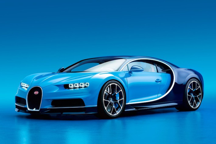 Cũng giống như Regera, "tân vương tốc độ" Bugatti Chiron có công suất 1479 mã lực. Tuy nhiên thay vì dựa vào hệ động lực hybrid như Regera, Chiron vẫn tiếp tục sử dụng động cơ động cơ W16 8.0l 4 tăng áp như Veyron để đạt mức công suất "khủng" này.