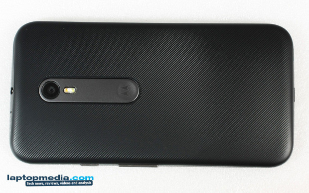 Điện thoại này sẽ chạy Android 5.1.1 khi xuất xưởng.