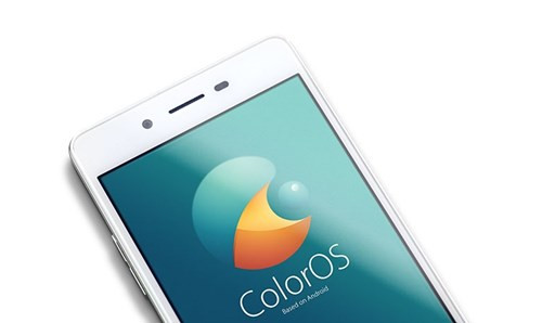 Máy trang bị màn hình 5 inch độ phân giải HD (1.280x720 pixel), bộ xử lứ 4 nhân 64-bit Qualcomm Snapdragon 410 xung nhịp 1,2GHz, RAM 2GB, bộ nhớ trong 16GB, camera trước 5MP cho nhu cầu selfie, camera sau 8MP kèm đèn flash LED, pin 2.420mAh và cài đặt sẵn hệ điều hành Color OS 2.1 được phát triển trên nền tảng Android 5.1.