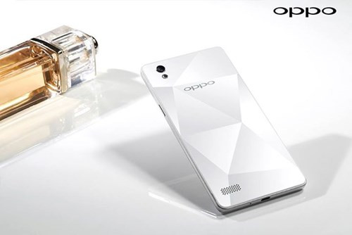 Smartphone Oppo Mirror 5S là mẫu smartphone thời trang từng được đề cập như là bản nâng cấp từ người tiền nhiệm Oppo Mirror 3 và sẽ được Oppo ra mắt trong tháng 7/2015.