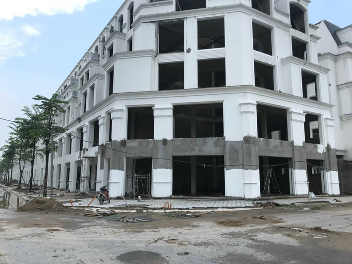 Dự án Hinode Royal Park bao gồm chung cư, nhà thấp tầng, và hệ thống hạ tầng kỹ thuật có tổng mức đầu tư 41.248 tỷ đồng.