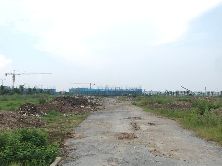 Hinode Royal Park vẫn còn nhiều khu đất trống, chủ đầu tư chưa triển khai