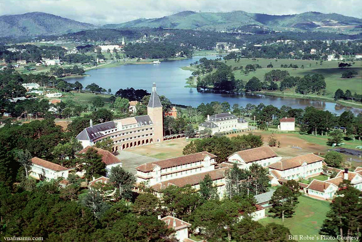 Trường Lycée Yersin, nay là Cao Đẳng Sư Phạm Đà Lạt. Ảnh chụp năm 1968.