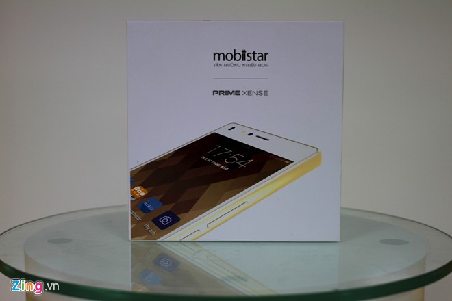  Smartphone có đèn flash phía trước Prime Xense là model mới nhất trong bộ 3 KIM series của Mobiistar. Model này nằm trong phân khúc tầm trung với giá 3,9 triệu đồng.