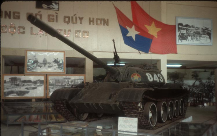 Chiếc xe tăng số hiệu 843 từng húc đổ cổng Dinh Độc Lập ở Sài Gòn ngày 30/4/1975.