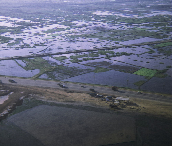 Quốc lộ 1 nhìn từ máy bay.