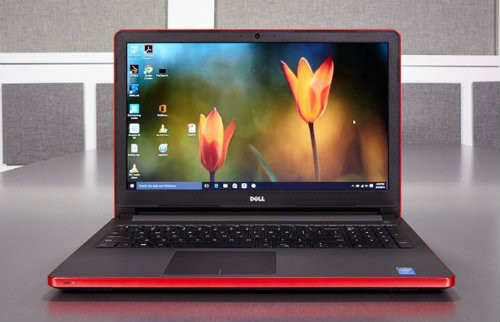 1. Dell Inspiron 15 5000 giá 449,99 USD. Dell Inspiron 15 5000 là một máy tính xách tay vô cùng hấp dẫn cả ở bên ngoài và bên trong. Nhìn vẻ ngoài, chiếc laptop đáng mua này có thiết kế chắc chắn hơn các đối thủ cùng giá khác. Trong khi đó nó lại có hiệu suất tuyệt vời nhờ bộ vi xử lý Core i3. Thêm vào đó là bộ loa cực khỏe và đặc biệt còn có giá hấp dẫn chỉ 449,99 USD (khoảng 10 triệu đồng).
