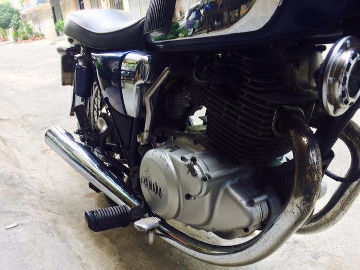 Theo hãng xe máy Yamaha, nếu vận hành ở tốc độ ổn định 50 km/h, mức tiêu thụ trung bình của YD250 là 57 km/l - khá tiết kiệm với một mẫu xe 250 cc dùng chế hòa khí. Ngoài ra với trọng lượng 136,5 kg, chiếc xe cũng nhẹ hơn đối thủ Honda CD Benly, dẫn tới khả năng tăng tốc tốt hơn.