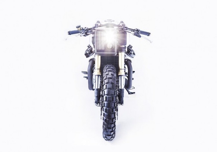 Motoism bắt đầu bằng cách giảm trọng lượng của GL500, loại bỏ giàn áo “xấu xí”, túi đựng đồ…