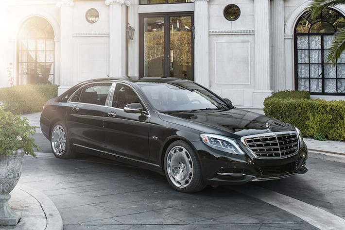 Trước đây, Mercedes đã từng khẳng định rằng hãng sẽ không sản xuất một chiếc AMG Maybach, do 2 thương hiệu này hướng tới các nhóm khách hàng hoàn toàn khác biệt. Tuy nhiên với những "đại gia" mê công suất, hãng vẫn có thể đáp ứng được nhu cầu của họ khi lắp máy AMG vào Maybach. Sau siêu SUV G650 Landaulet và S650 Cabriolet, xe sang Mercedes-Maybach S650 là mẫu Maybach thứ 3 với máy AMG.
