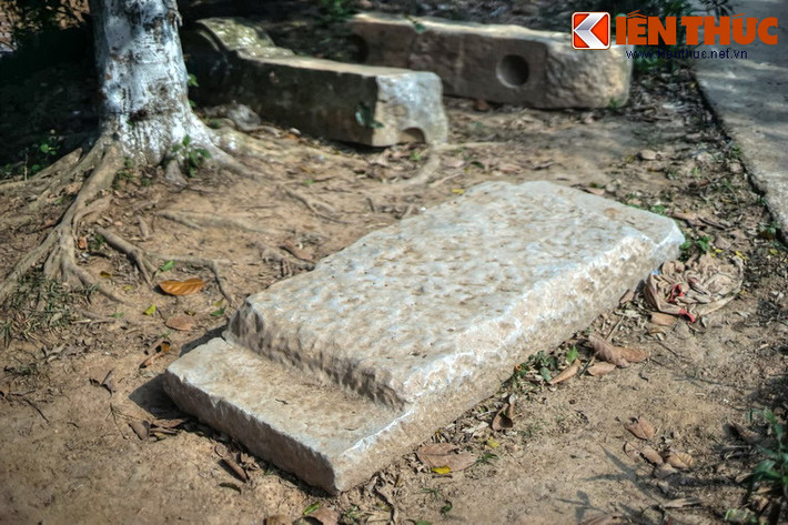 Ngoài ra còn có rất nhiều kết cấu kiến trúc bằng đá của ngôi chùa cổ, là tư liệu nghiên cứu quan trọng về nghệ thuật kiến trúc của người Việt xưa.