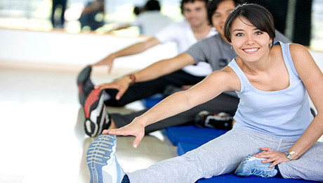 Giữ cho cơ thể năng động: Bất kỳ hoạt động thể chất nào cũng sẽ khiến bạn cảm thấy vui vẻ, chẳng hạn như chạy bộ, đạp xe hay tập yoga.