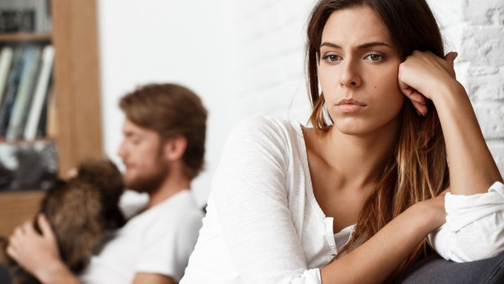 Nếu bạn vẫn hoài nghi tại sao mình không yêu được người đàn ông phù hợp với mình là do kiểu quan hệ của bạn kéo bạn lại với những người đàn ông không phù hợp với mình. Nếu nhìn lại, có thể bạn sẽ thấy người đàn ông đó có những tính cách giống như bạn, chẳng hạn như không chung thủy, chỉ yêu mình, cư xử với người khác không tốt… để rồi cuối cùng người chịu đau khổ lại chính là bạn.