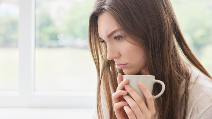 Rất nhiều phụ nữ chọn nhầm người yêu vì đánh giá không cao về bản thân mình, chẳng hạn như không hài lòng về cơ thể, thất vọng và căm ghét bản thân mình. Khi mang những suy nghĩ này trong đầu, không lấy gì làm ngạc nhiên khi họ thu hút những người đàn ông biết đánh vào những điểm yếu của họ nhưng lại đối xử không tốt với họ, không yêu thương, không đáp ứng các nhu cầu của họ.