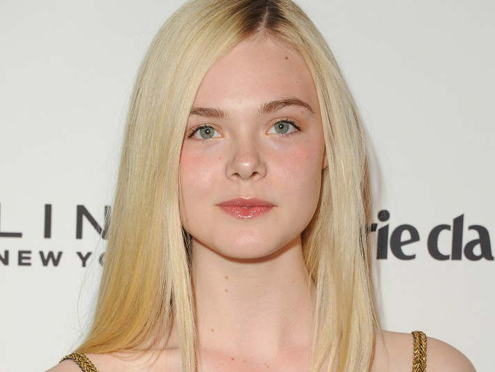 9. Elle Fanning (18 tuổi, Hollywood và giải trí) khẳng định tài năng diễn xuất của mình qua hàng loạt bộ phim nổi tiếng, nhất là "bom tấn" của hãng Disney Maleficent (Tiên hắc ám) phát hành năm 2014. Một năm sau, Elle cũng được giới phê bình điện ảnh đánh giá cao nhờ vai diễn trong phim hài 20th Century Women (Phụ nữ thế kỷ 20). Ảnh: Pinterest.