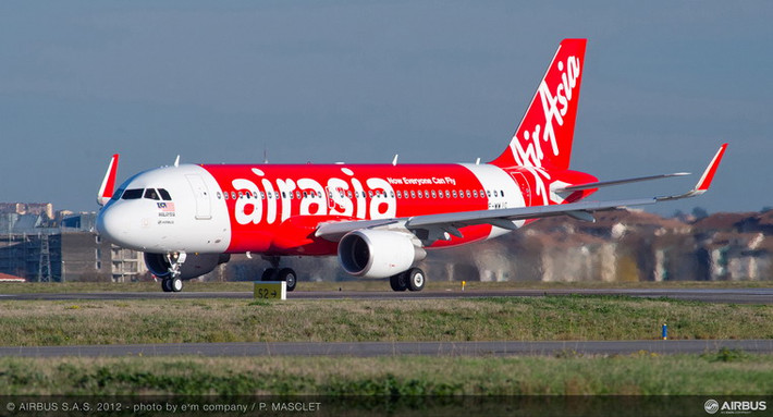 Năm 1994, hãng hàng không Air Asia được thành lập bởi DRBHicom, một tập đoàn nhà nước của Malaysia.