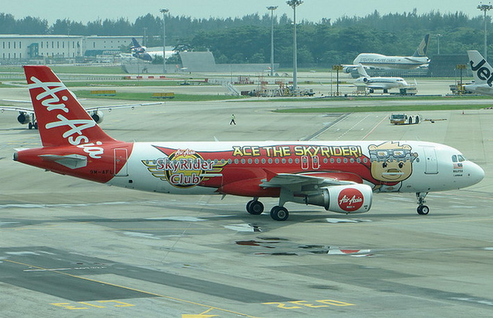 Ngày 28/2/2014, máy bay Airbus 320-200 của AirAsia với mã số đăng ký 9M-AFL mang số hiệu chuyến bay K-1519 đã phát tín hiệu báo cháy ở một động cơ bên phải khi bay từ Đài Bắc (Đài Loan) đến Chiang Mai (Thái Lan) Kota Kinabalu (Malaysia) với 133 người trên khoang.