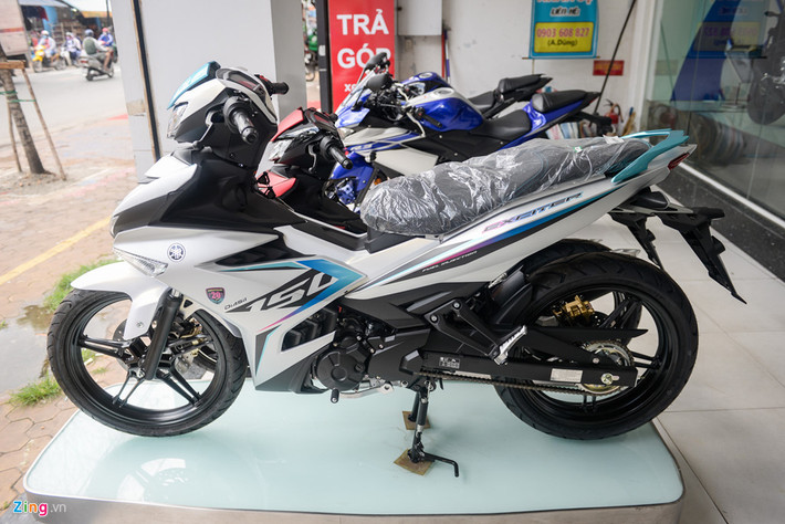 Yamaha Exciter gắn động cơ xy-lanh đơn, dung tích 149,7 cc, SOHC, công suất tối đa 15,4 PS tại 8.500 vòng/phút và mô-men xoắn cực đại 13,8 Nm tại 7.000 vòng/phút. Hộp số côn tay 5 cấp.
