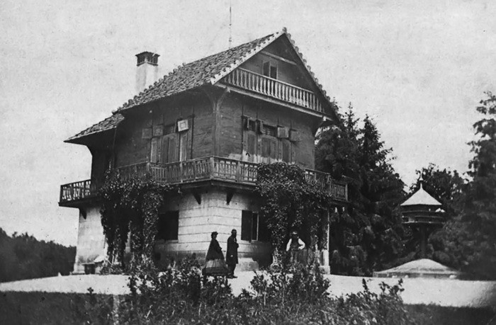 Ngôi nhà phong cách Thụy Sĩ ở Zagreb năm 1864. Ảnh: Vintag.