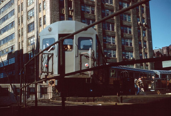 Khung cảnh tại nhà ga phía Bắc thành phố Boston, tháng 3/1960. Ảnh: Dick Leonhardt Flickr.