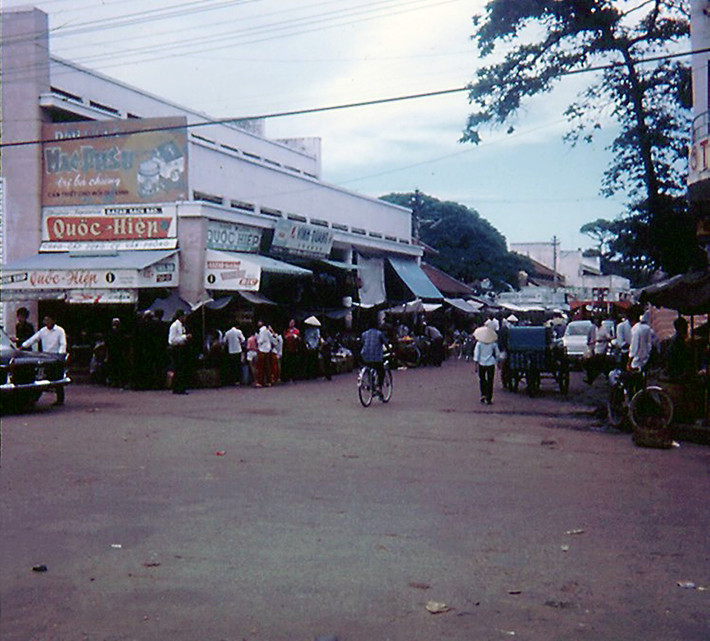 Khu vực chợ Vũng Tàu. Ảnh: Rod O'Dell.