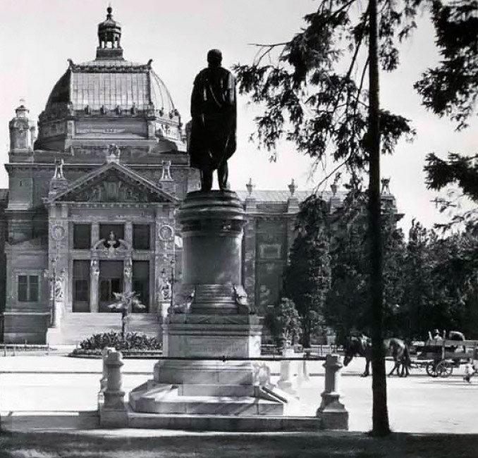 Đài tưởng niệm Peter Preradović, Zagreb năm 1895. Ảnh: Vintag.