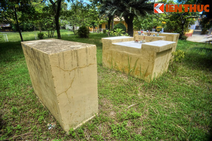 Khi nhà Nguyễn chấm dứt sự tồn tại, đàn Sơn Xuyên cũng rơi vào quên lãng. Do sự phát triển của thành phố Huế, đàn lọt thỏm trong khuôn viên trường tiểu học Phường Đúc.