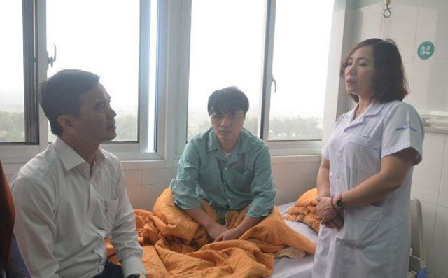 Cũng theo cáo trạng, tại thời điểm gây án ngày 20/2, Nam bị bệnh tâm thần “rối loạn nhân cách, cảm xúc không ổn định và hạn chế khả năng nhận thức và điều khiển hành vi” nên đây được xét là tình tiết giảm nhẹ. Nam bị TAND thành phố Yên Bái tuyên phạt 9 tháng tù giam.